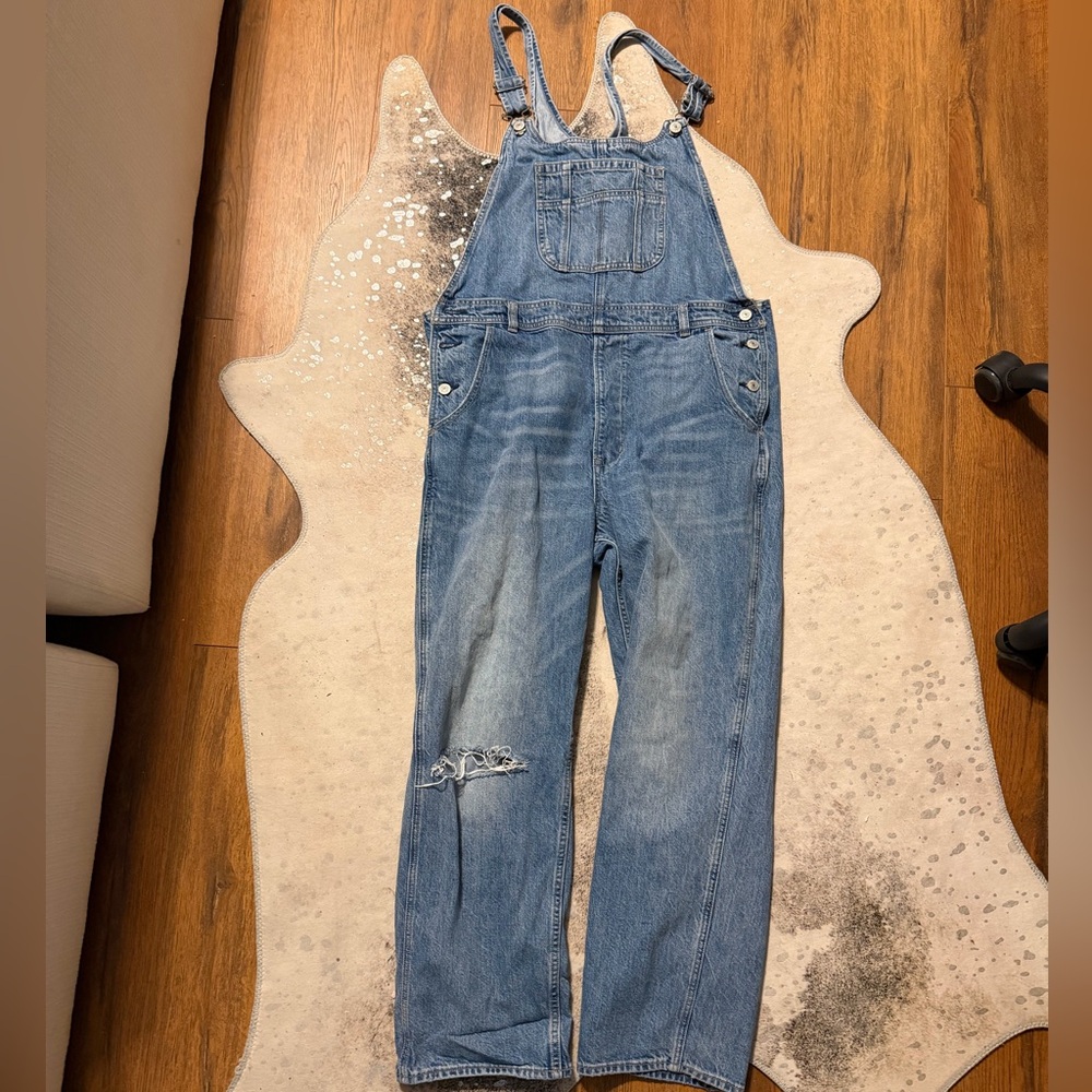 American Eagle Outfitters Classic Blue Denim